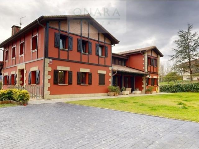Vivienda de alto standing de 734 m2 en venta Fuenterrabía, España