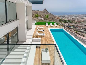 Vivienda de alto standing en venta Adeje, España