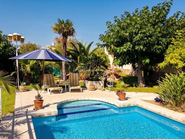 Vivienda de alto standing en venta Rosas, Cataluña