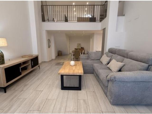 Vivienda de diseño a estrenar y sin barreras arquitectónicas