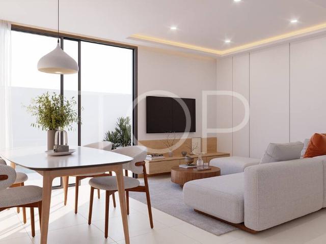 Vivienda de diseño con jardín y piscina privada en Las Parde. 45m² Playa de las Américas
