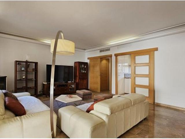 Vivienda de Diseño con Piscina y Vistas en Son Rapinya