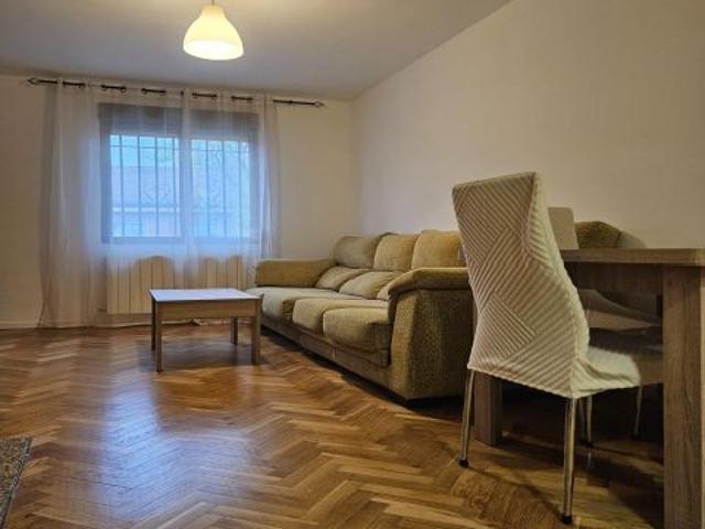 VIVIENDA DE DOS DORMITORIOS EN ALQUILER EN TORRECABALLEROS