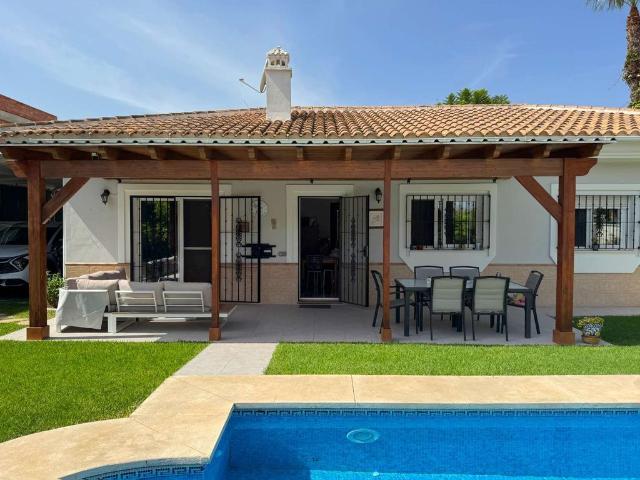 Vivienda de lujo de 151 m2 en venta Alhaurín de la Torre, Andalucía