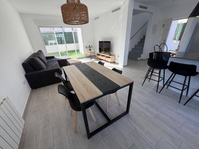 Vivienda de lujo de 199 m2 en alquiler Puebla de Vallbona, Comunidad Valenciana