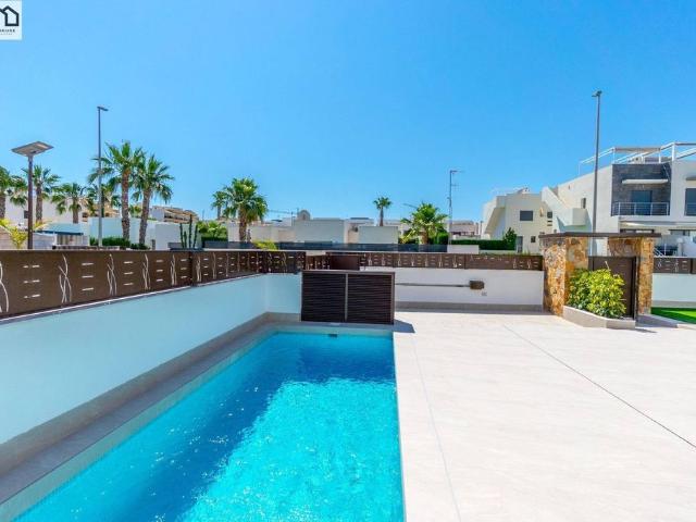 Vivienda de lujo de 120 m2 en venta Benijófar, Comunidad Valenciana