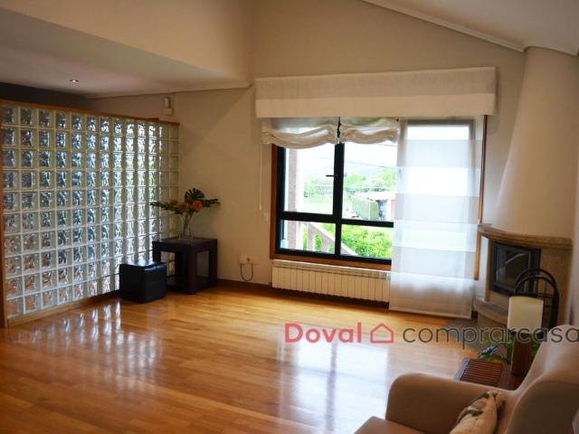 Vivienda de lujo de 249 m2 en venta Tuy, España