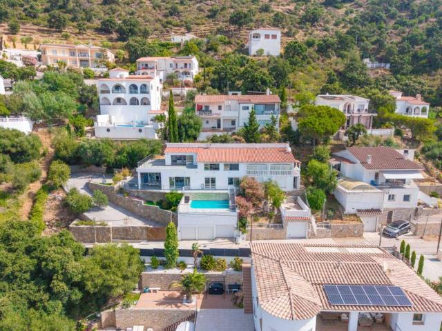 Vivienda de lujo de 250 m2 en venta Rosas, España