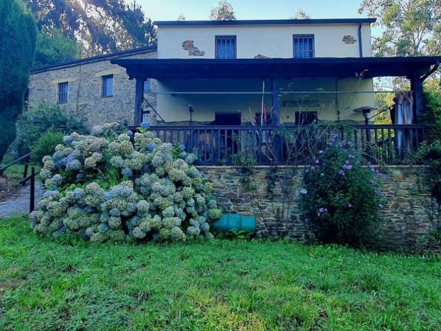 Vivienda de lujo de 252 m2 en venta Castropol, España