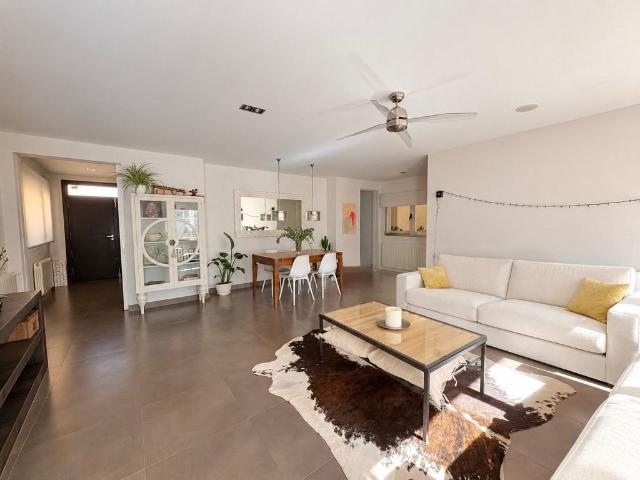 Vivienda de lujo de 256 m2 en venta La Roda, Castilla La Mancha
