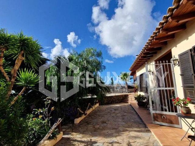 Vivienda de lujo de 260 m2 en venta Guía de Isora, Canarias