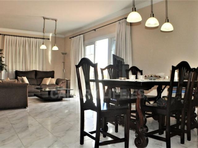 Vivienda de lujo de 275 m2 en venta Mogán, España
