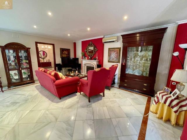 Vivienda de lujo de 278 m2 en venta Coria del Río, Andalucía