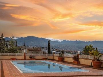 Vivienda de alto standing de 215 m2 en venta Granada, España