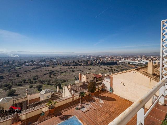 Vivienda de alto standing de 215 m2 en venta Granada, España