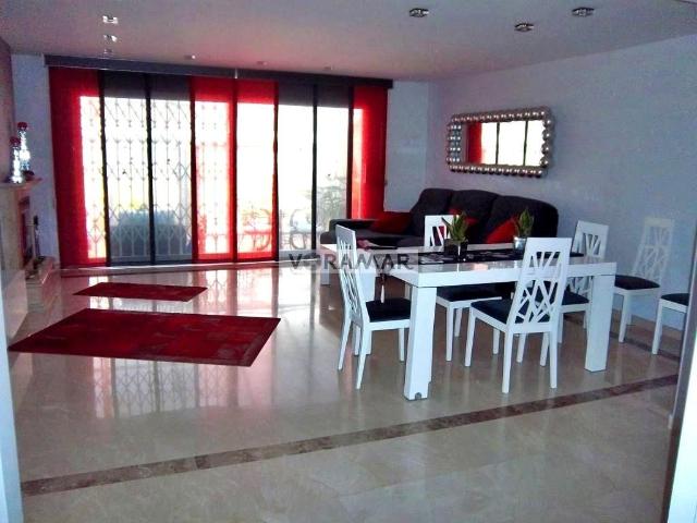Vivienda de lujo de 298 m2 en venta Alboraya, España
