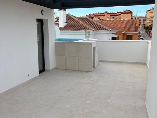 Vivienda exclusiva de 216 m2 en venta Mijas, España