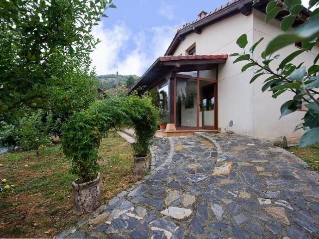 Vivienda de lujo de 220 m2 en venta Cillorigo de Liébana, Cantabria
