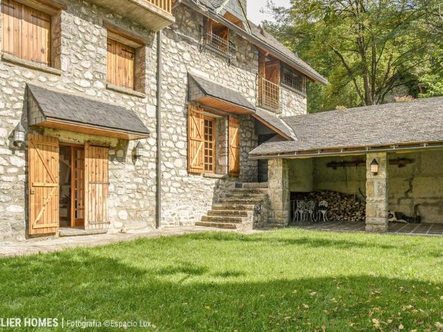 Vivienda de lujo de 220 m2 en venta El Pueyo de Jaca, España
