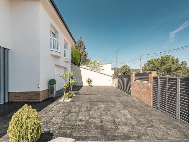 Vivienda de lujo de 375 m2 en venta Bigues i Riells, Cataluña