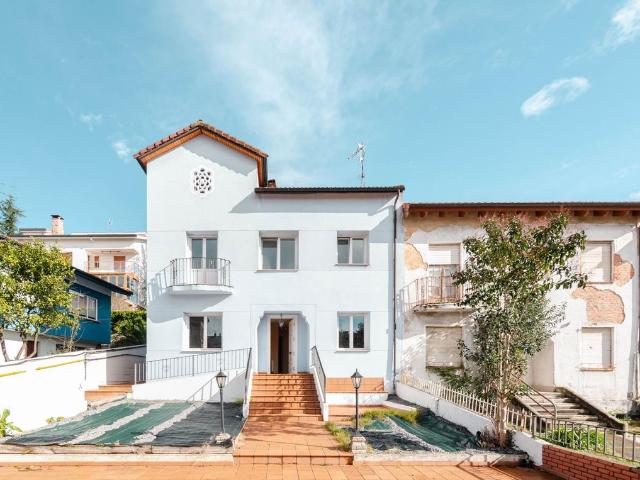 Vivienda de lujo de 304 m2 en venta Oviedo, Asturias