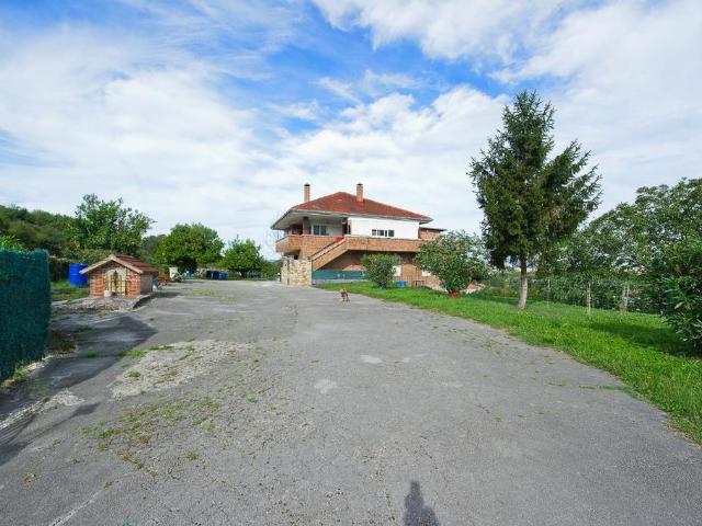 Vivienda de lujo de 335 m2 en venta Laredo, Cantabria