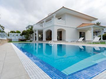 Vivienda de lujo de 463 m2 en venta Adeje, Canarias