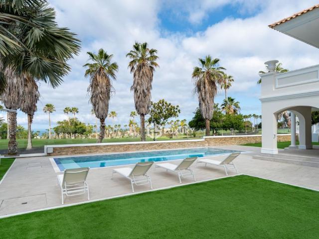Vivienda de lujo de 463 m2 en venta Adeje, Canarias