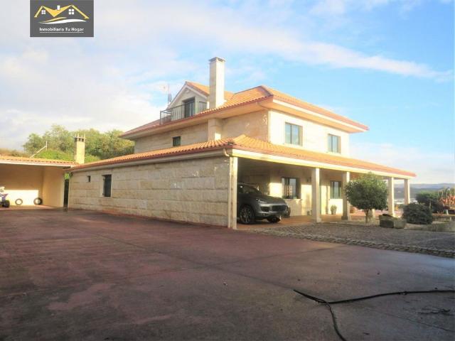Vivienda de lujo de 430 m2 en venta San Ciprián de Viñas, España