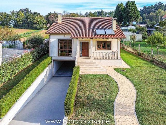 Vivienda de lujo de 434 m2 en venta Carballo, Galicia