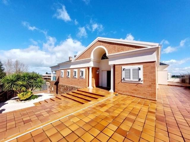 Vivienda de lujo de 629 m2 en venta Badajoz, Extremadura