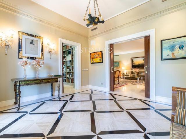 Vivienda de lujo de 894 m2 en venta Madrid, España