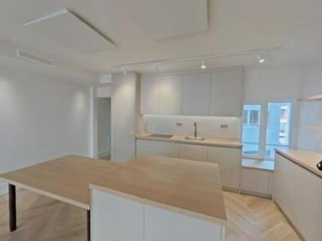 Vivienda de lujo reformada en Av General Marvá, Alicante