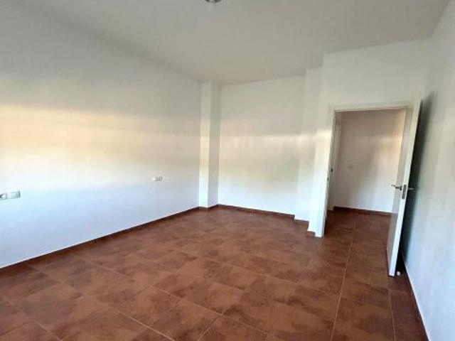 VIVIENDA EN VENTA EN BURGUILLOS – RECIÉN REFORMADA Y EN UNA SOLA PLANTA