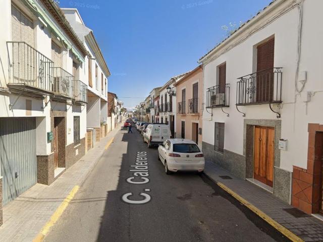 VIVIENDA EN VILLA DEL RÍO
