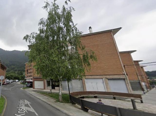 VIVIENDA EN ALONSOTEGUI