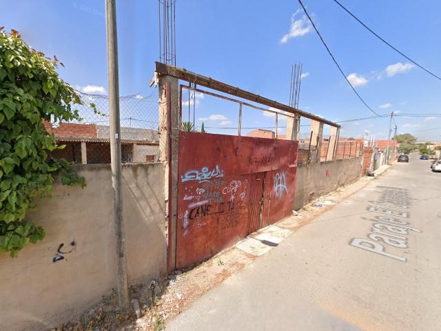 VIVIENDA EN ALCANTARILLA