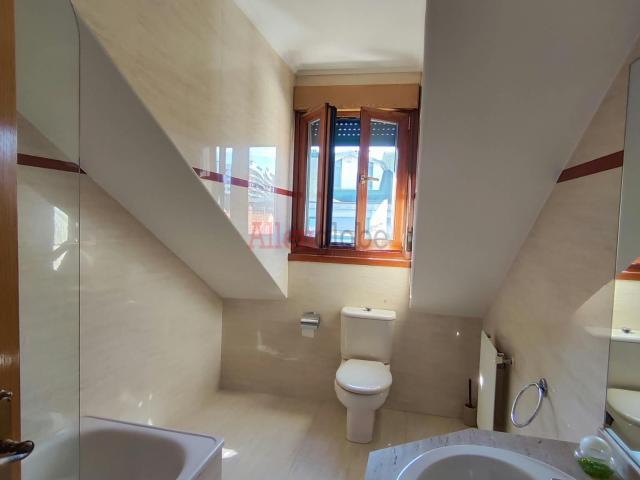 VIVIENDA EN ALQUILER VACÍA EN EL CENTRO NEURÁLGICO DE OVIEDO