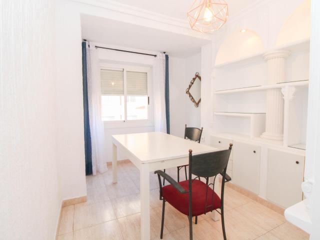 VIVIENDA EN ALQUILER ZONA CORTE INGLES, DOS HABITACIONES, ASCENSOR