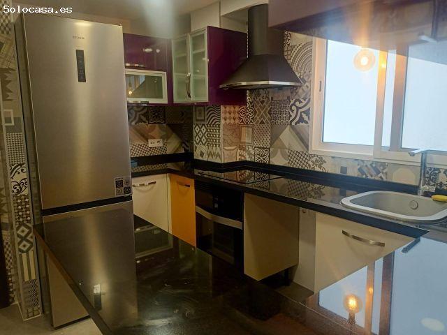 VIVIENDA EN ALQUILER CON BALCÓN Y VISTAS