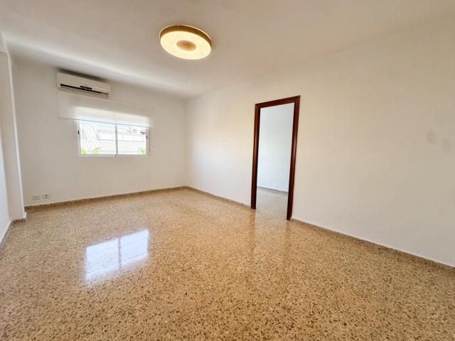 ¡Vivienda en alquiler con trastero en una de las mejores zonas de Catarroja!