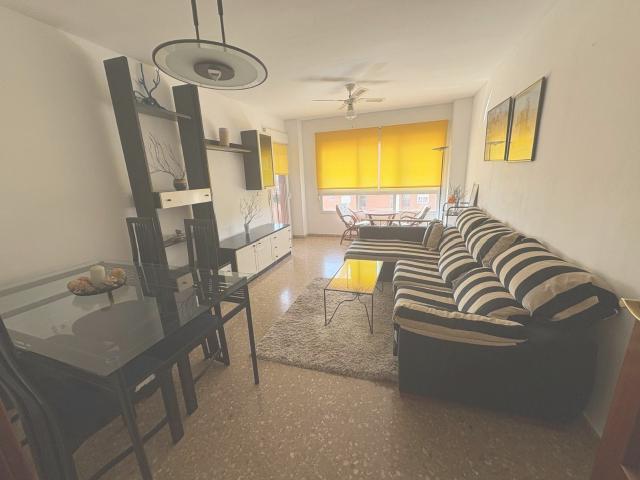 ¡VIVIENDA EN ALQUILER CON URBANIZACIÓN Y PLAZA DE GARAJE!