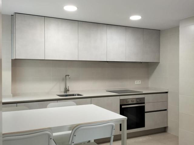 VIVIENDA EN ALQUILER EN LA AV. AMÉRICA 4 6, ZARAGOZA
