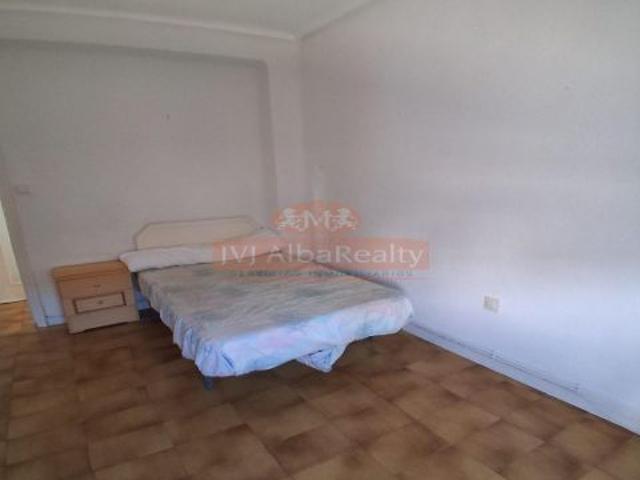 VIVIENDA EN ALQUILER PARA ESTUDIANTES EN ZONA HOSPITAL