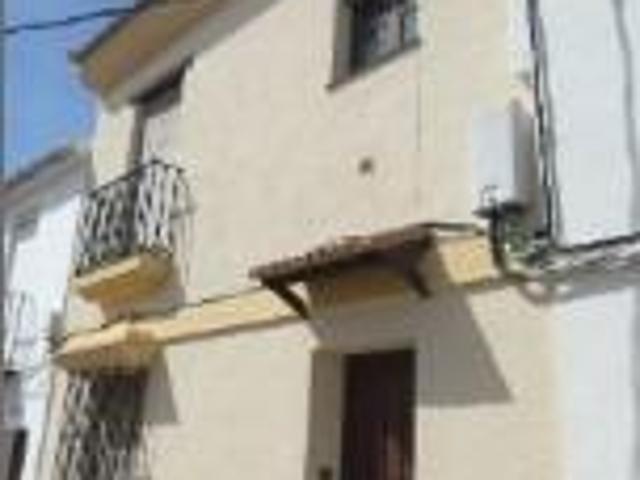 VIVIENDA EN CAÑETE LA REAL