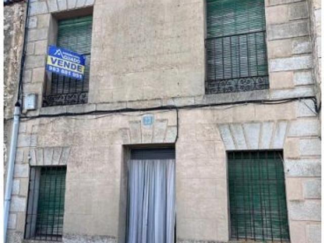 VIVIENDA EN CORRALES DE DUERO
