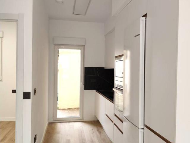 Vivienda en Lucero, distrito Latina íntegramente Reformada