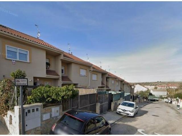 VIVIENDA EN MENTRIDA