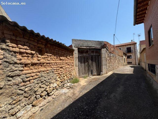 VIVIENDA EN NAVA DE ROA