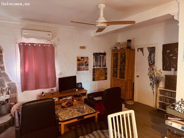 Vivienda en parcela de 2236m2. Zona El Palillejo